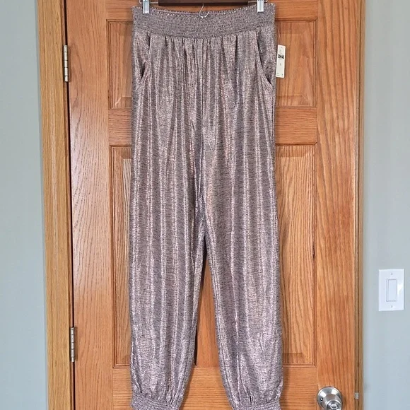 Anthropologie Melora Metallic Rose Gold Jogger Pants size medium NWT - Picture 2 of 14